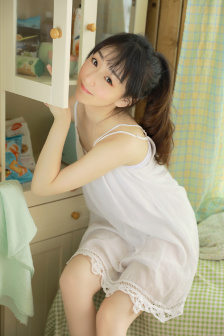 美女打屁股